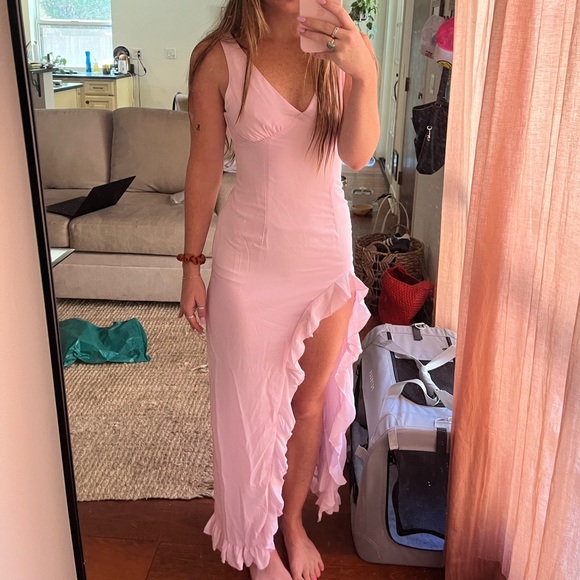 Sth wedding guest or prom dress. Light pink- never worn besides try on! - Picture 2 of 2